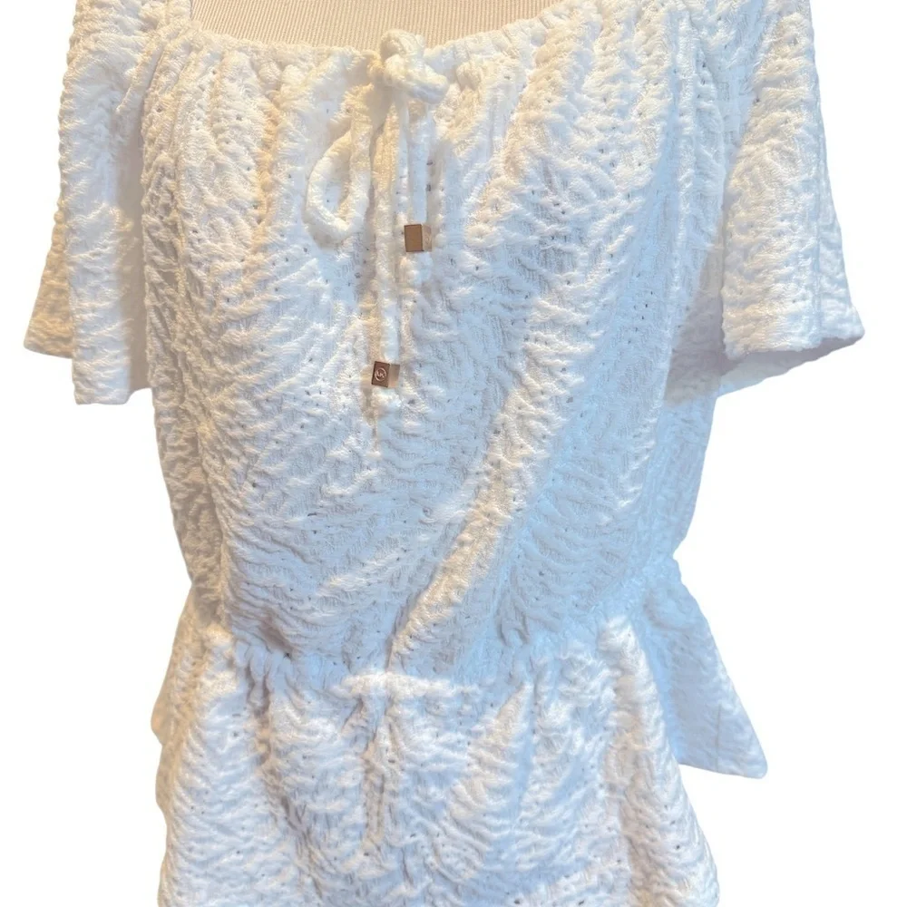 Michael Kors new White Textured Women's Top  stretchy, with beautiful fabric